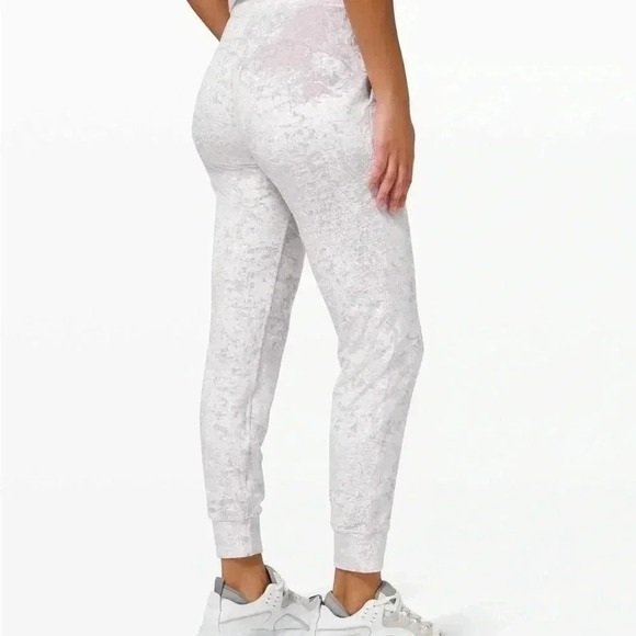 Lululemon Crushed Velvet Joggers - Picture 1 of 2